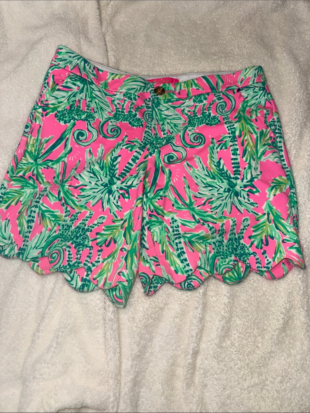 Lilly Pulitzer Neon Pink Tropical Scallop Hem Shorts